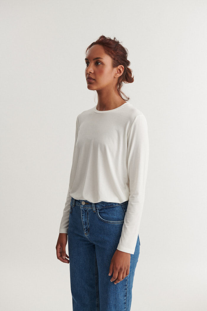 Basic Apparel Jolanda LS Tee T-shirts 003 Off White